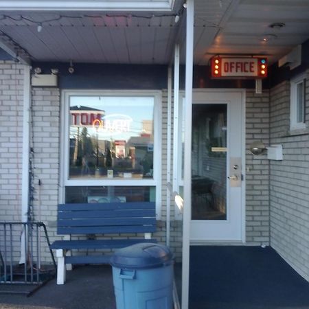 Motel Montgolfiere Jp Saint-Jean-sur-Richelieu Εξωτερικό φωτογραφία