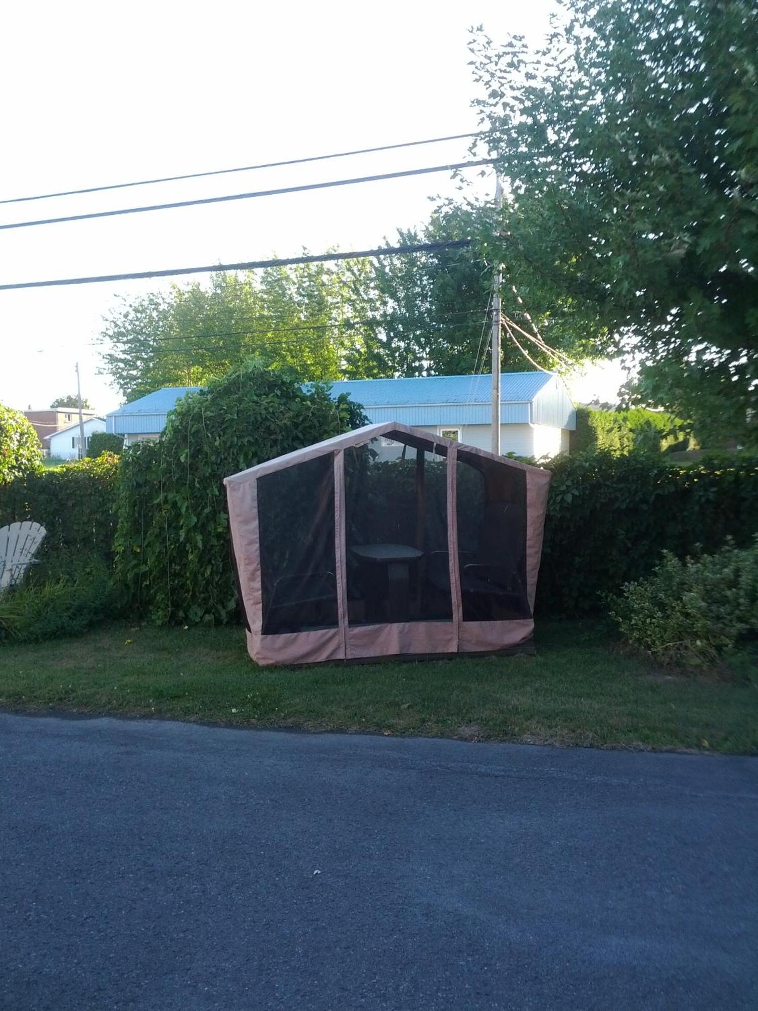 Motel Montgolfiere Jp Saint-Jean-sur-Richelieu Εξωτερικό φωτογραφία
