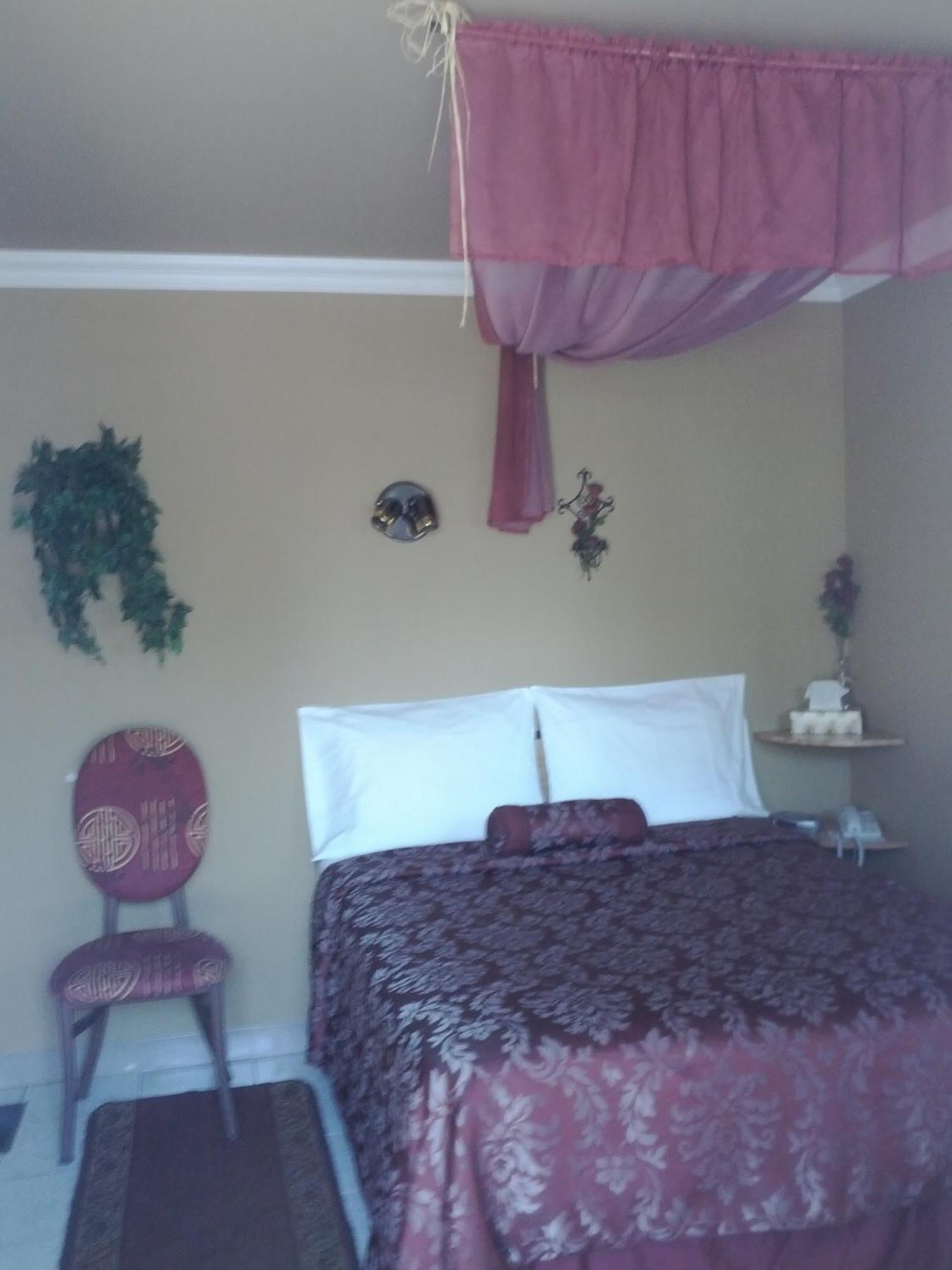 Motel Montgolfiere Jp Saint-Jean-sur-Richelieu Εξωτερικό φωτογραφία