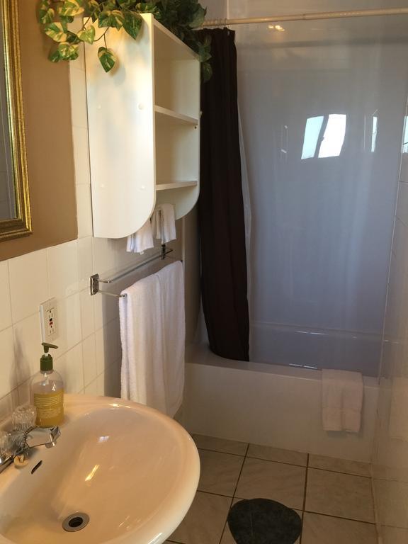 Motel Montgolfiere Jp Saint-Jean-sur-Richelieu Εξωτερικό φωτογραφία