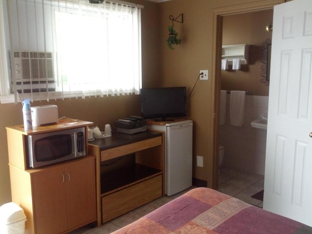 Motel Montgolfiere Jp Saint-Jean-sur-Richelieu Δωμάτιο φωτογραφία